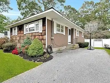 37 Belmont Dr