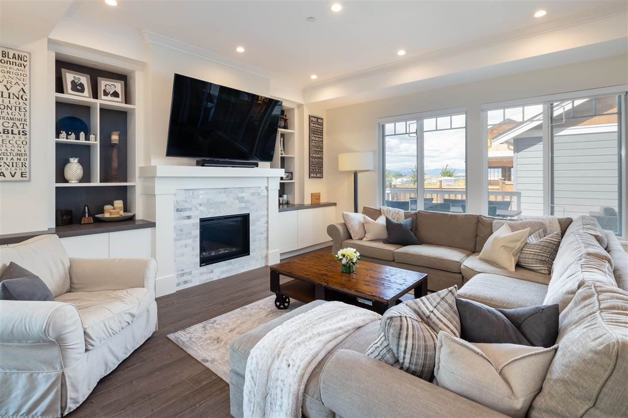 2298 Cormorant Dr