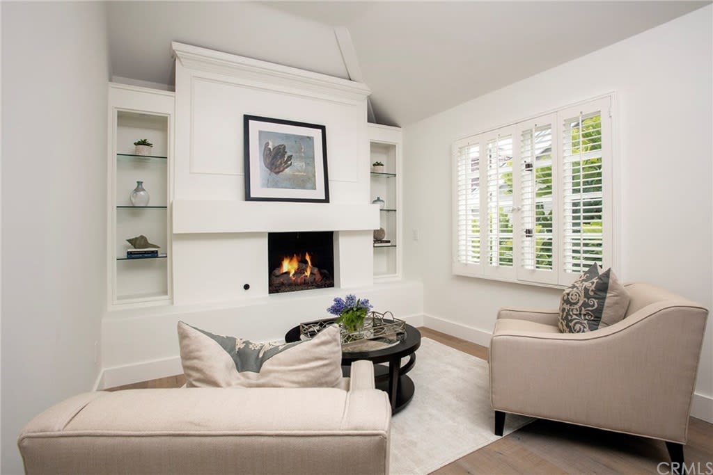 611 Dahlia Ave
