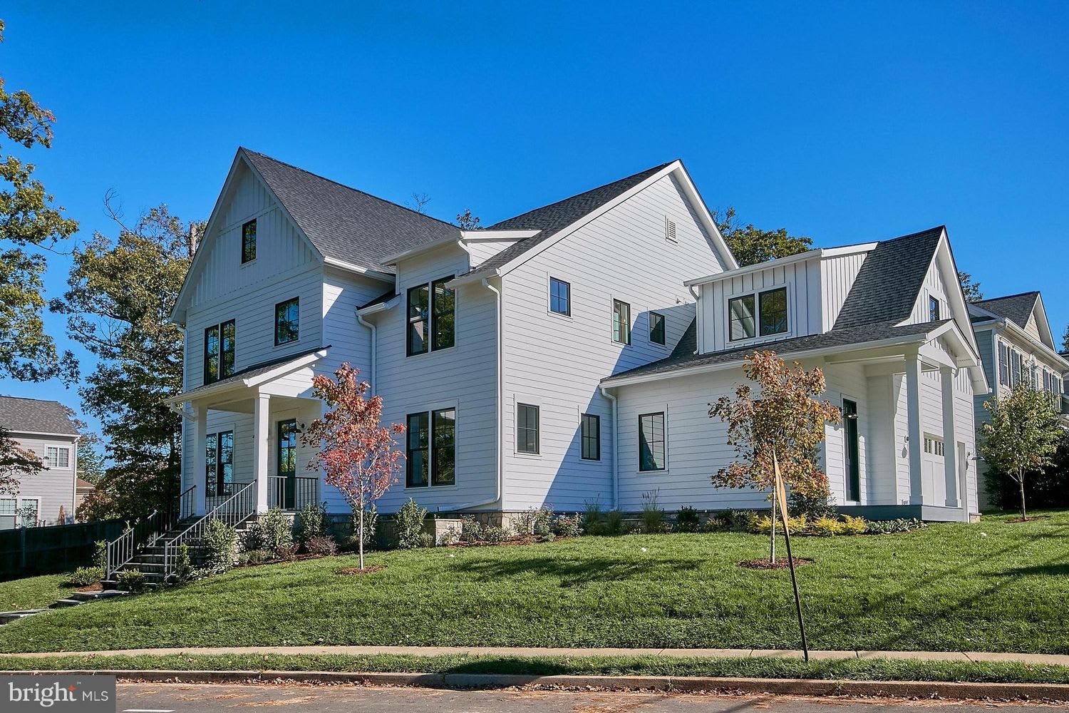 3313 John Marshall Dr