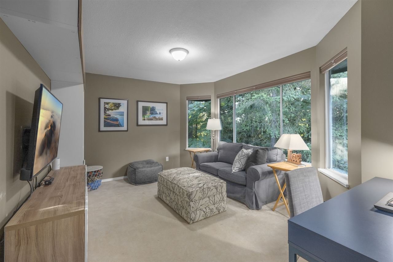 49-103 Parkside Dr