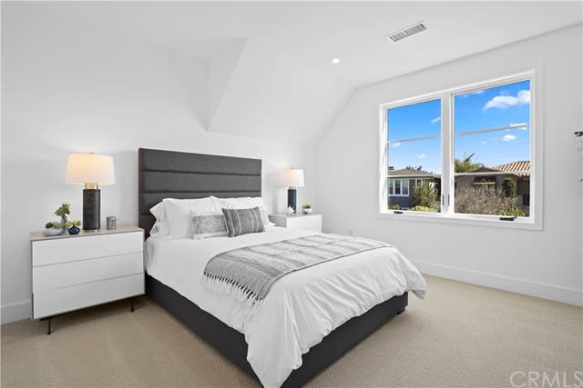 417 Holmwood, Newport Beach