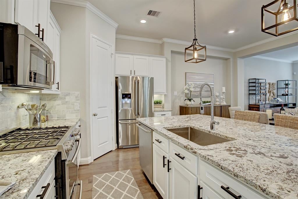3614 Golf Dr
