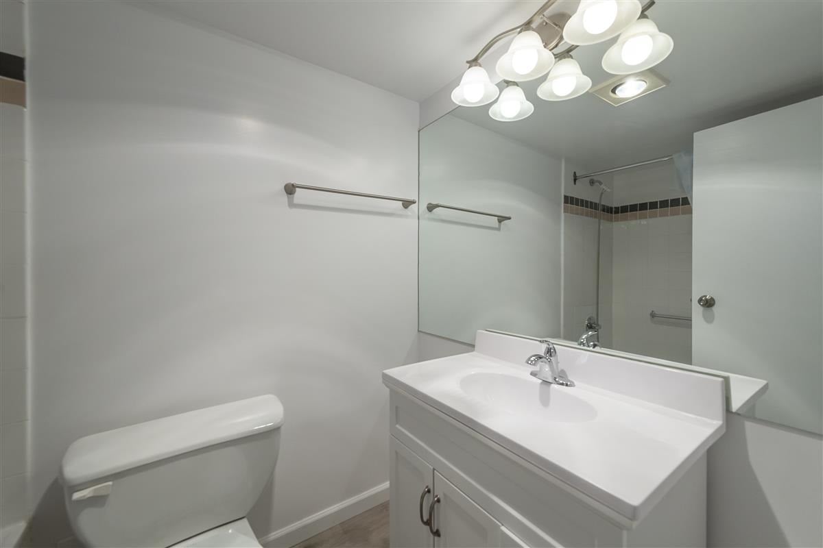 204-7200 Gilbert Rd