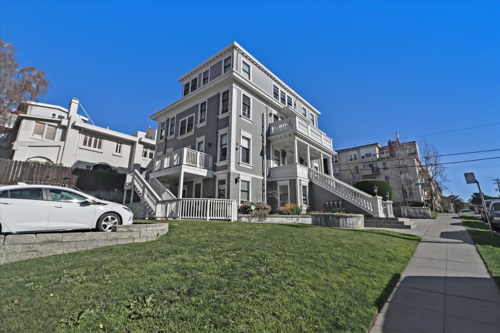 124 Bayo Vista Ave