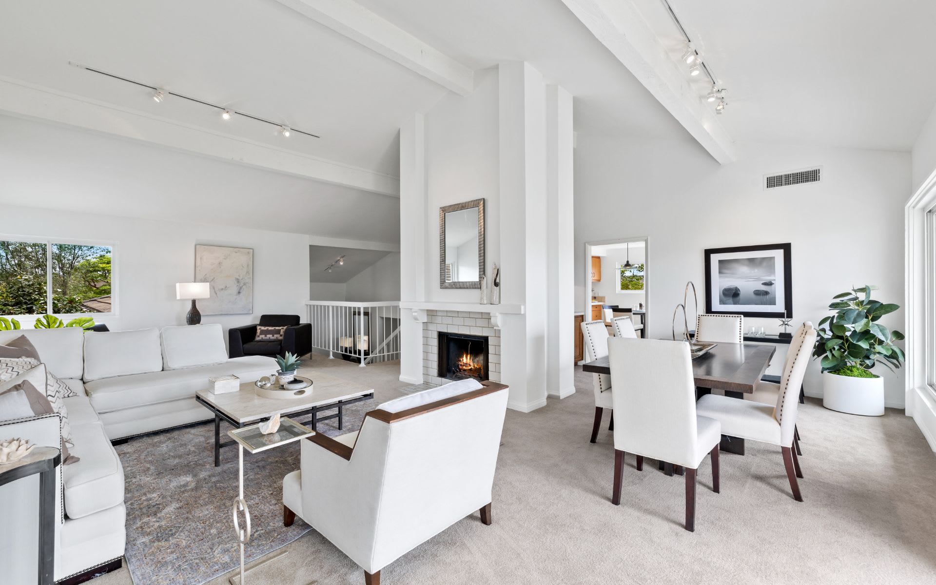7 White Water Drive