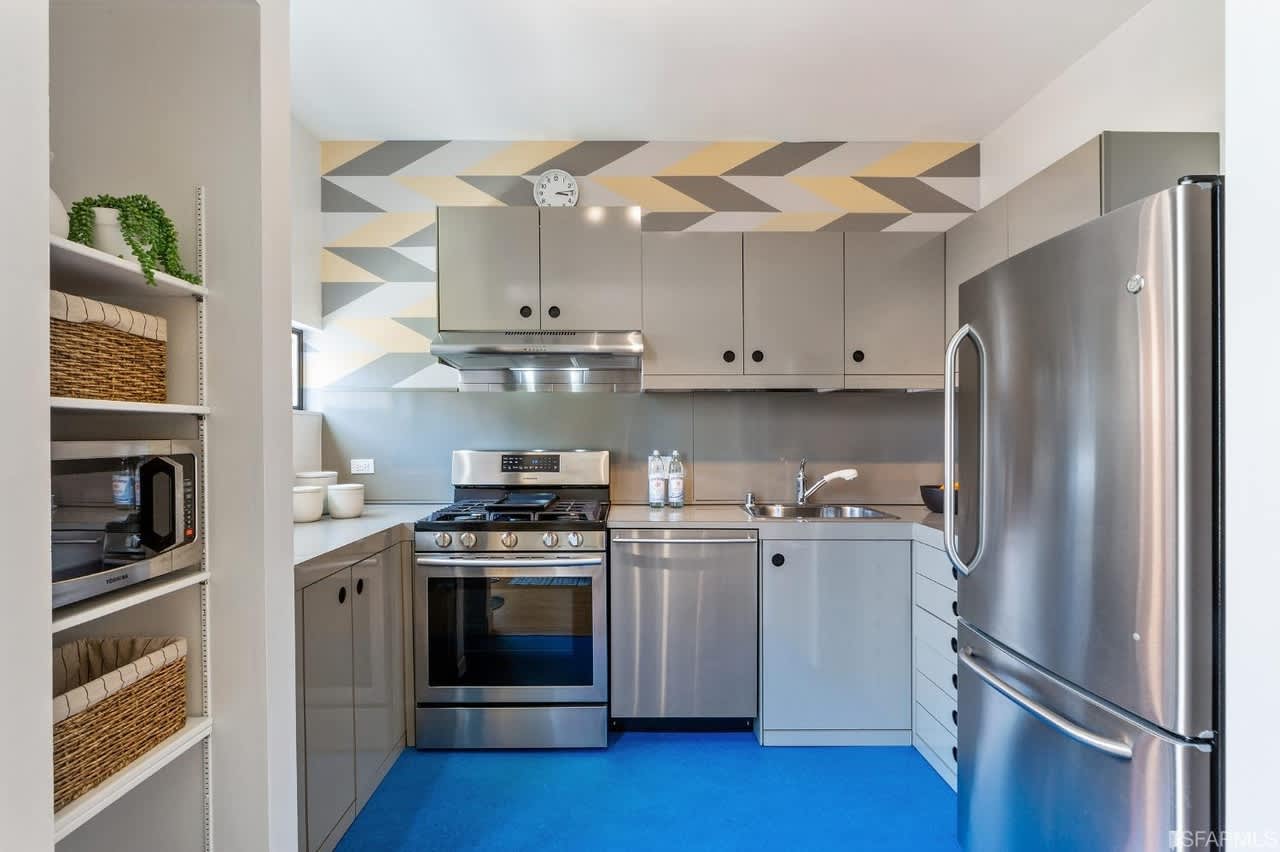 55 Vandewater St #7