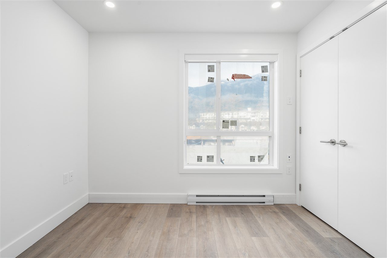 SL24-37830 Third Ave