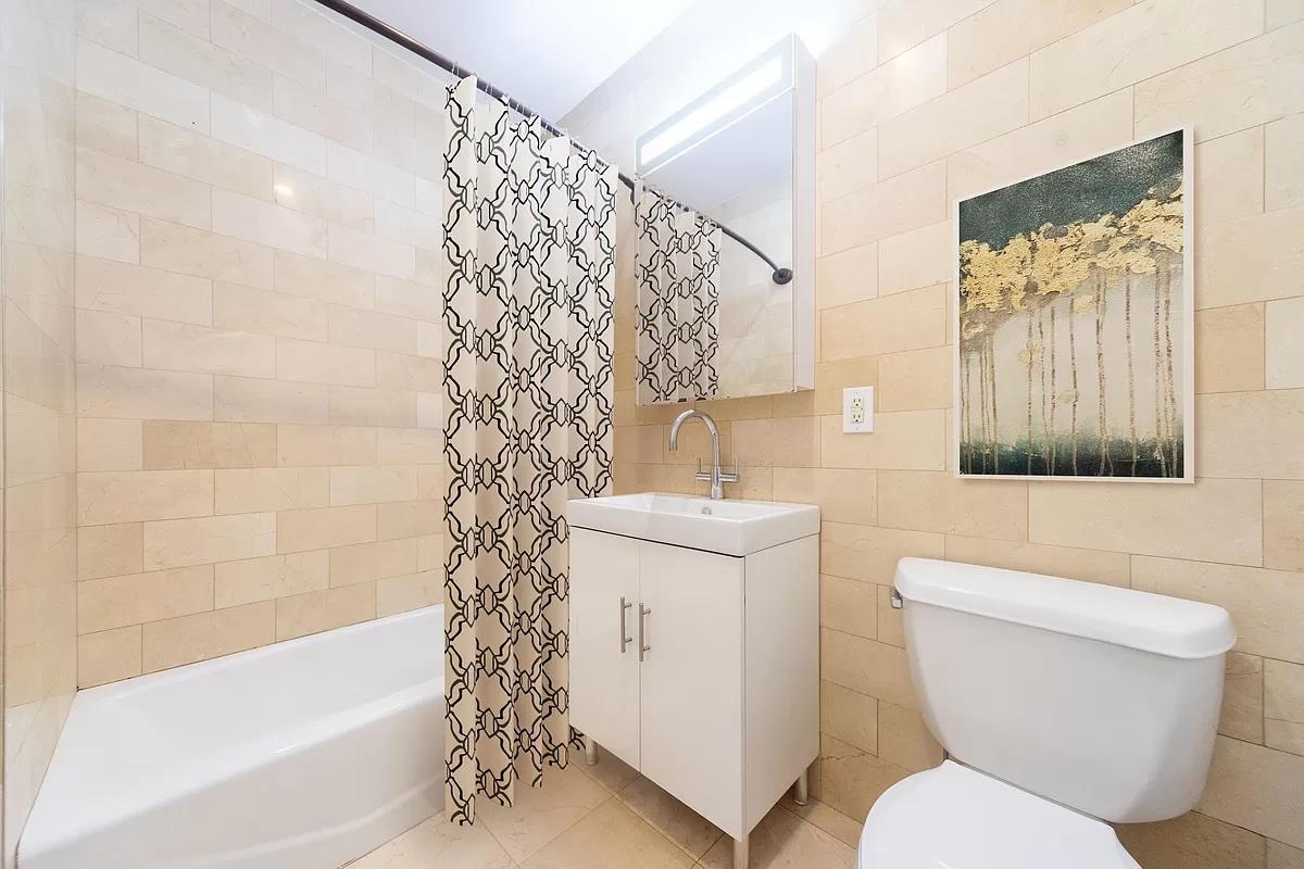 135 William Street, Apt 3-B