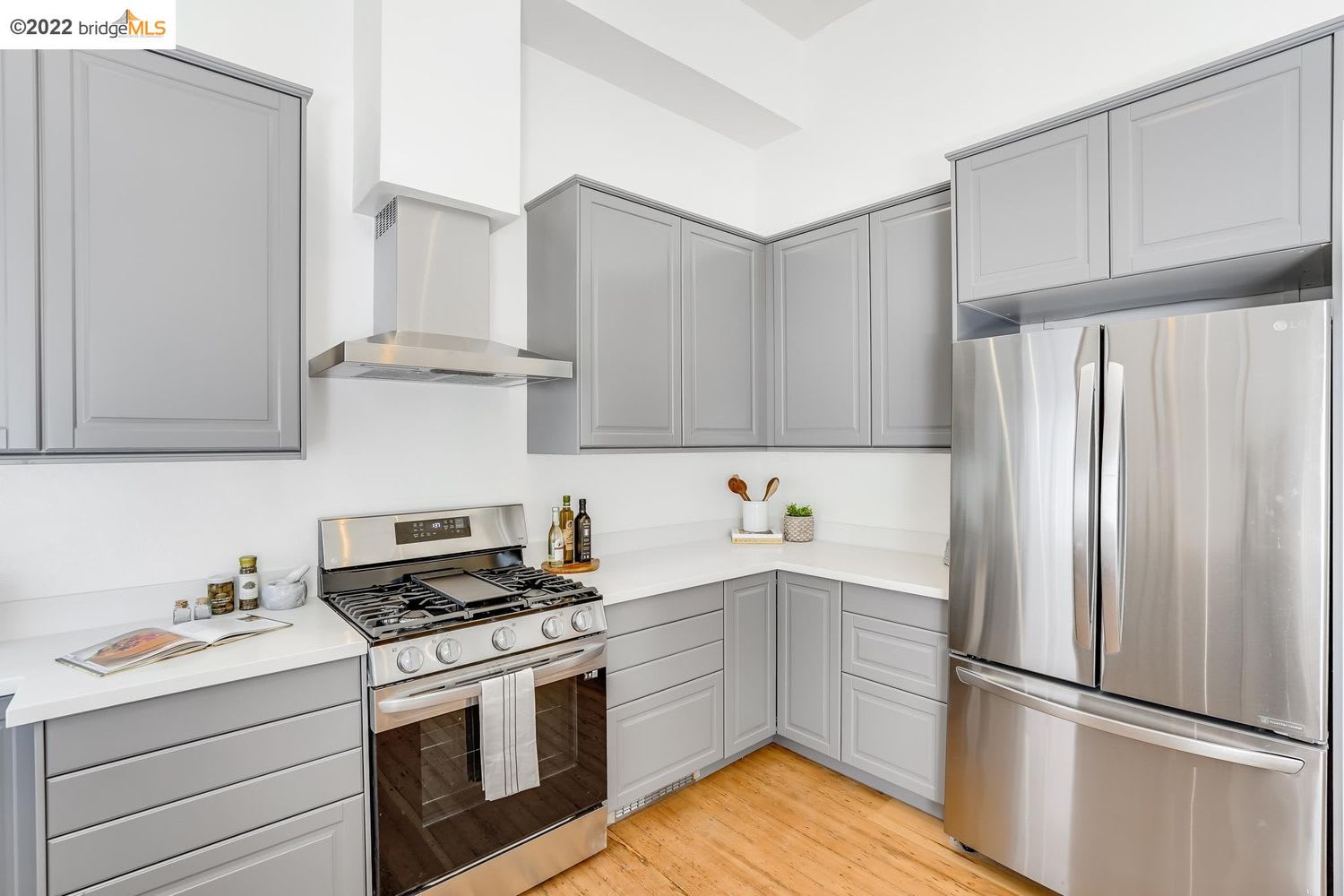 1170 S Van Vess Ave Unit: 2