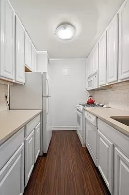 130 E 18th