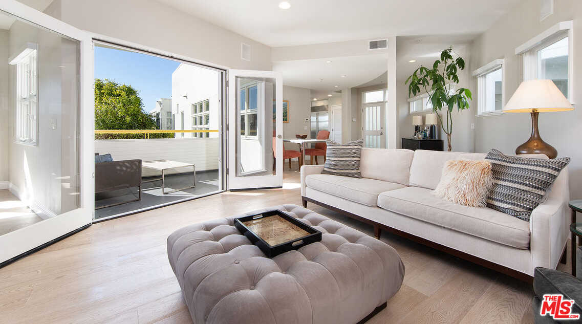 3002 3RD ST Apt 205