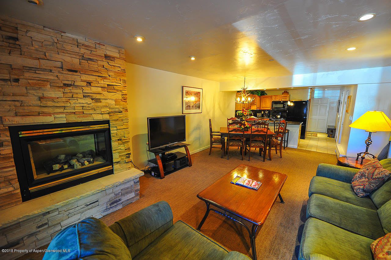 555 E Durant Ave #2G