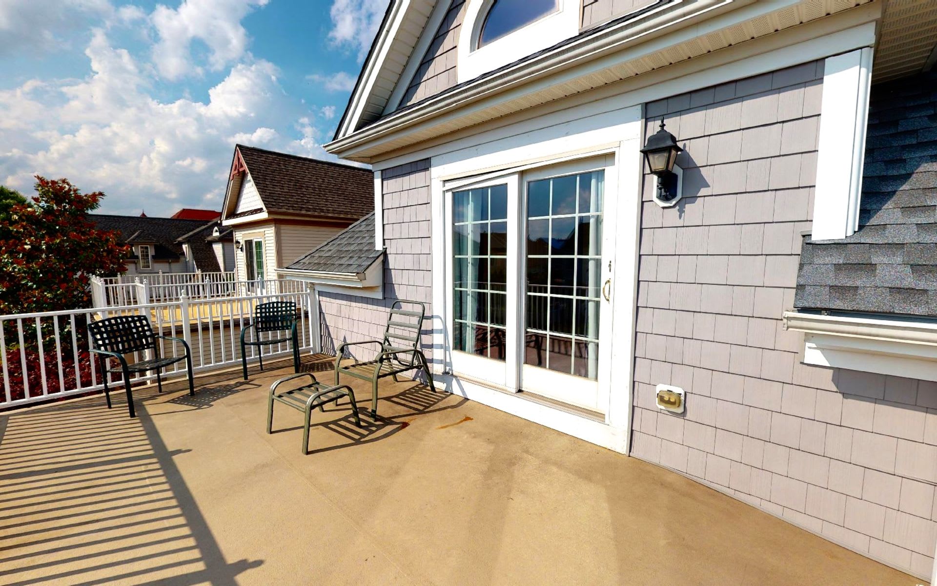 23 LIGHTHOUSE DR