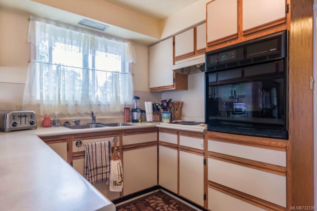 865 Kindersley Rd