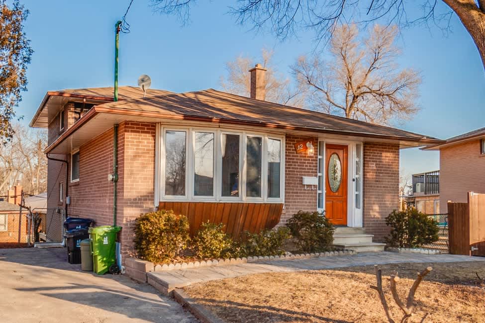 12 Longhouse Pl