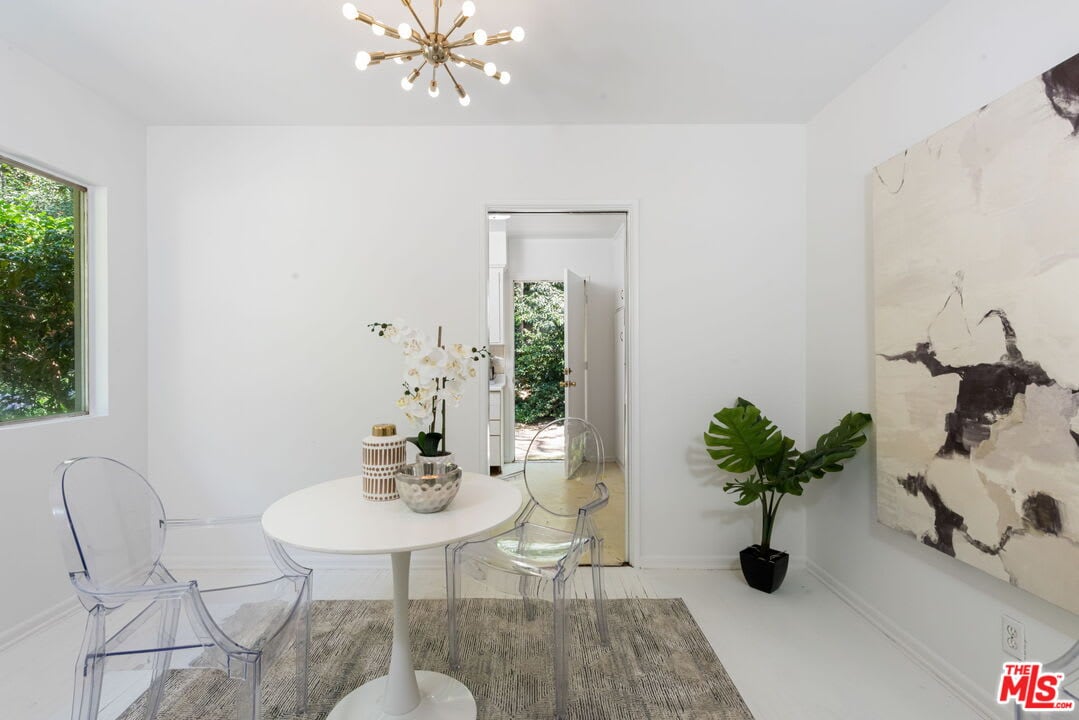2951 La Castana Dr