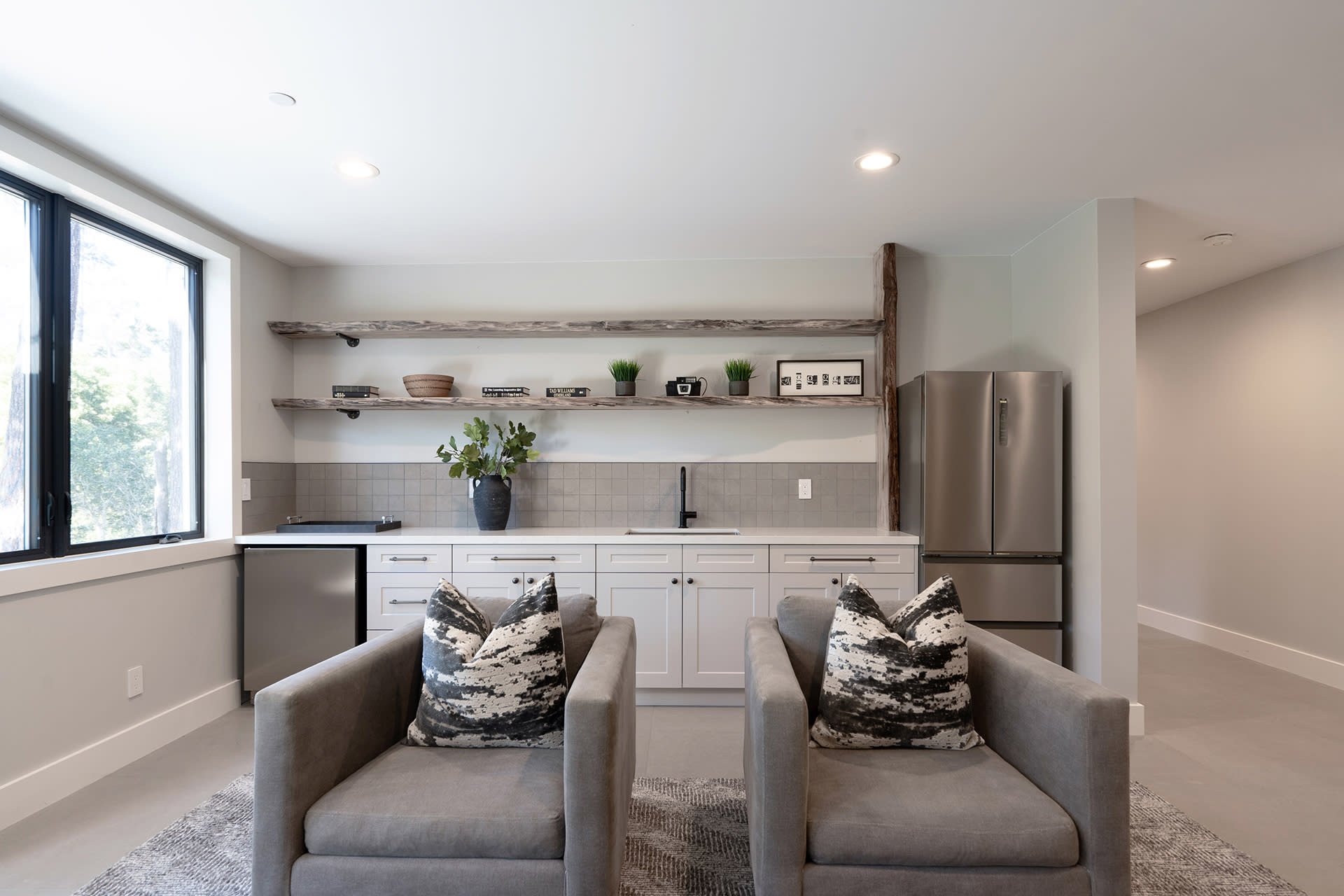 Modern Carmel Gem - 25498 Hatton Rd