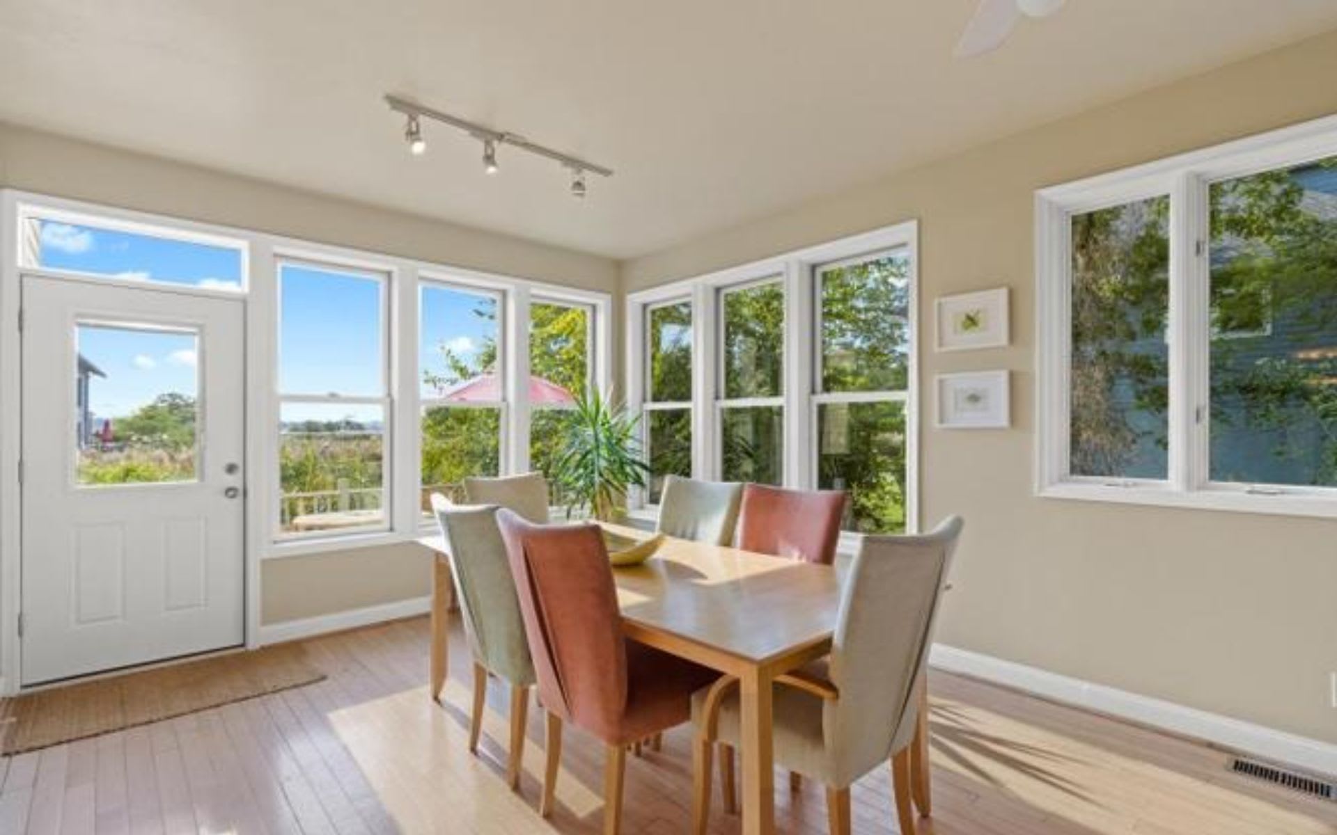 133 Lake View Dr