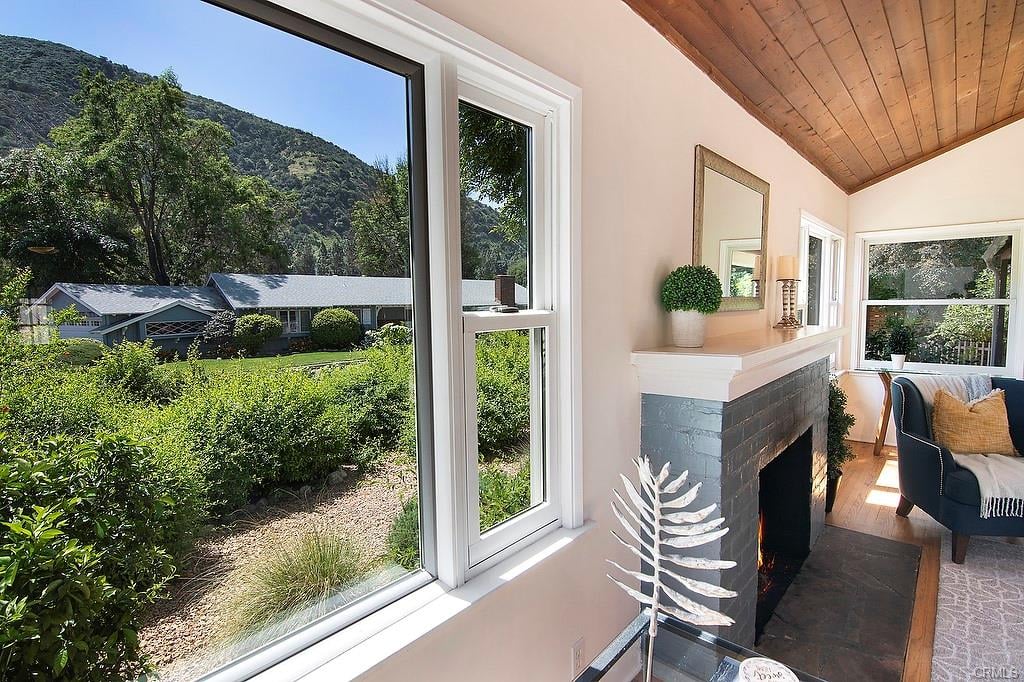 3209 Valley Heart Drive Burbank, CA