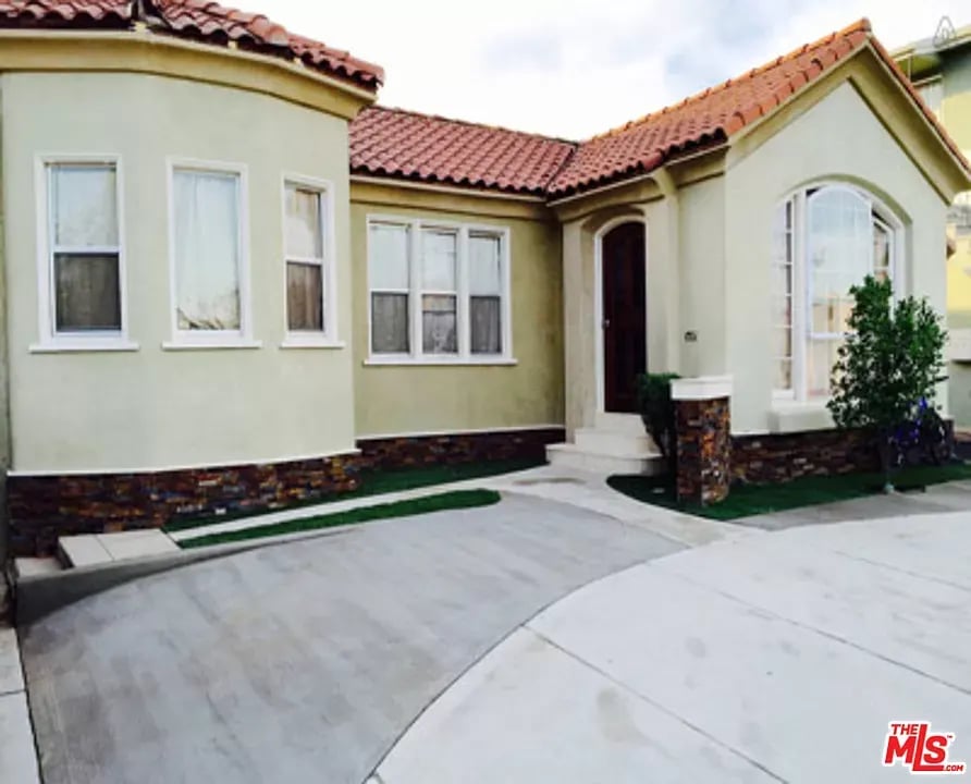 1749 S La Brea Ave