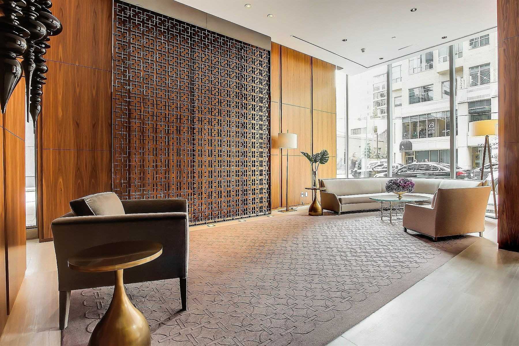 55 Scollard St #506