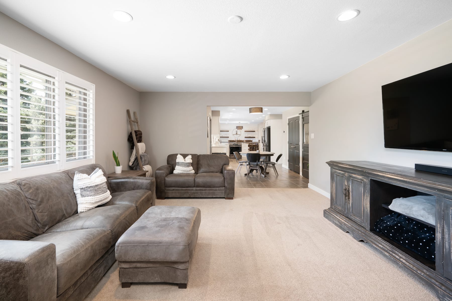 6378 W Roxbury Drive