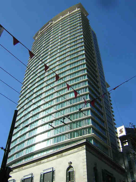1715-610 Granville St