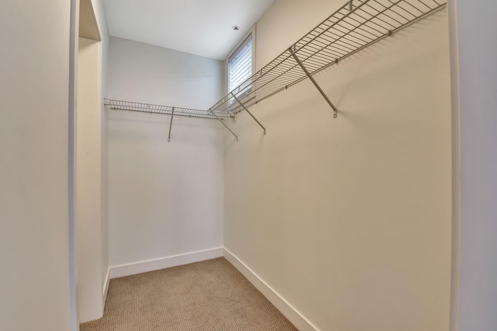 7-32828 Landeau Pl