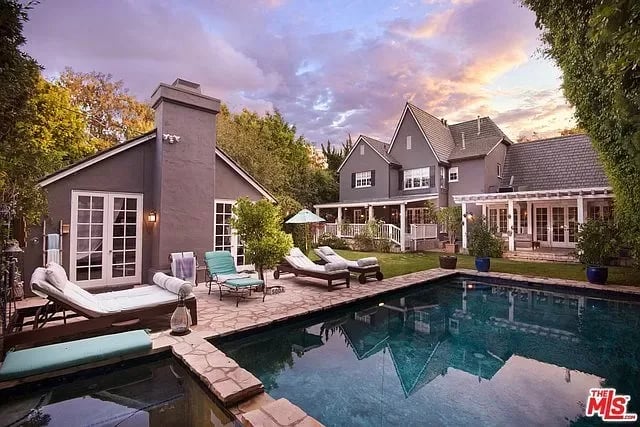 504 N Walden Dr