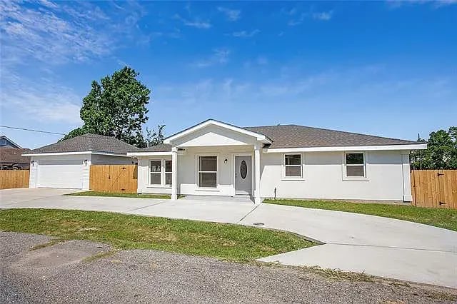 3201 Kansas St
