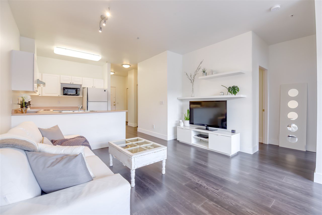 301-2109 Rowland St