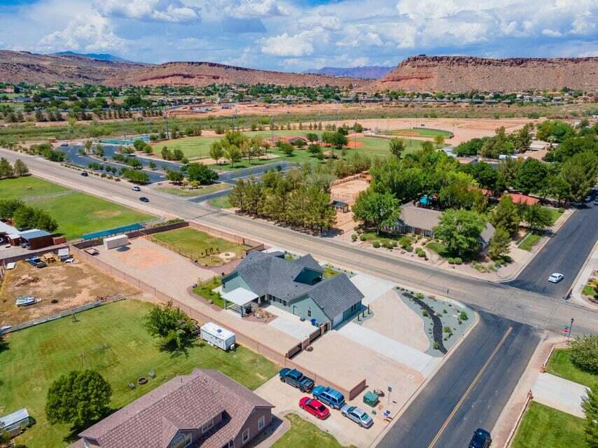 577 MAN O WAR ROAD 