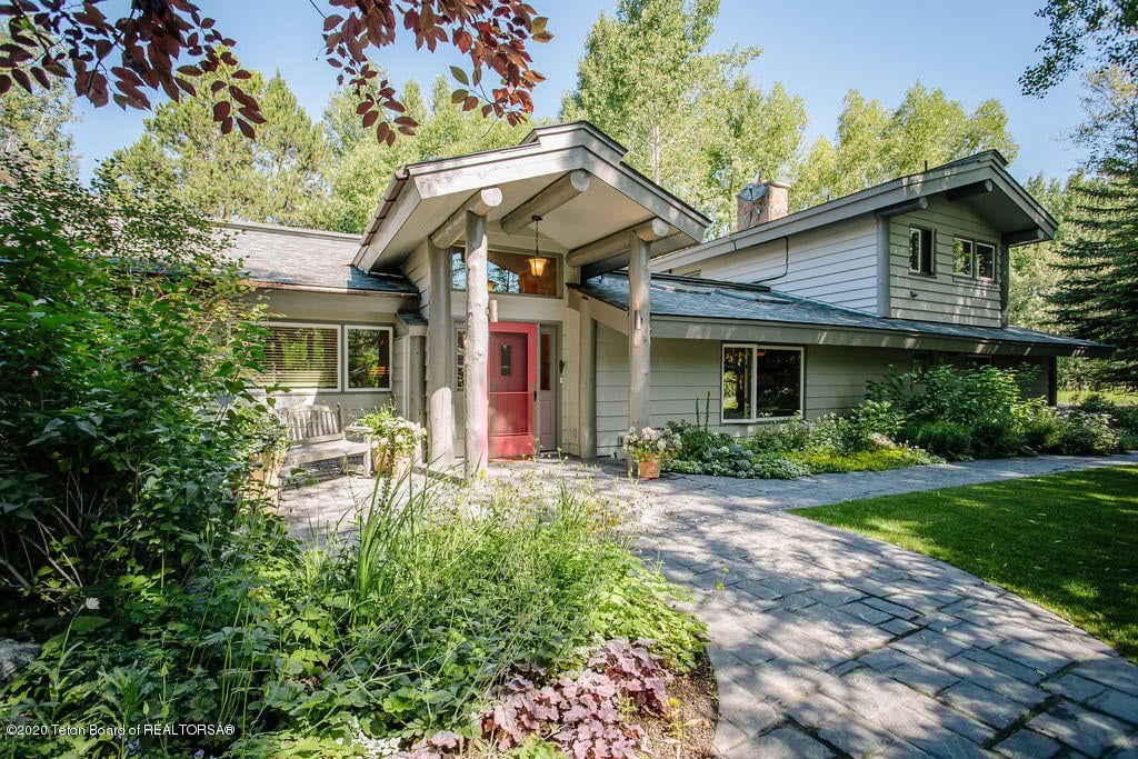 3725 N Fish Creek Rd
