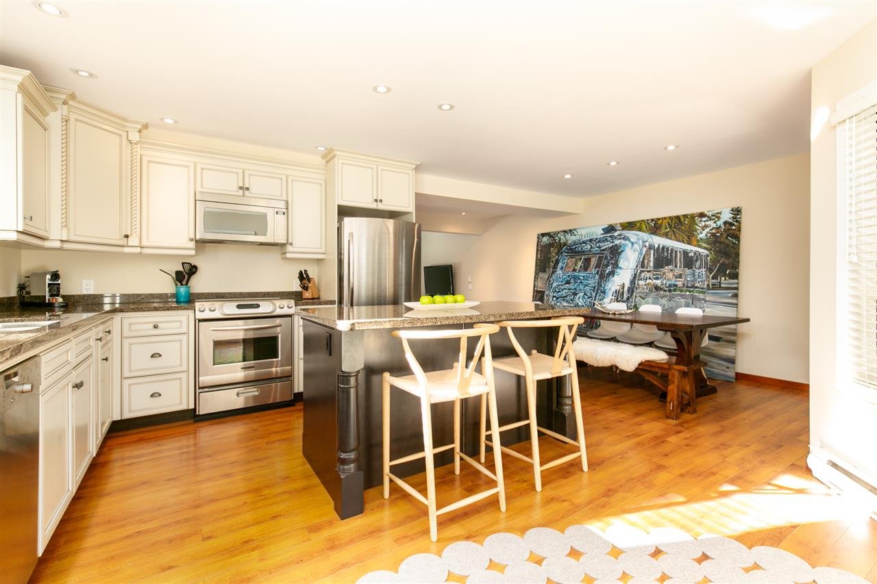 3135 St. Moritz Cres