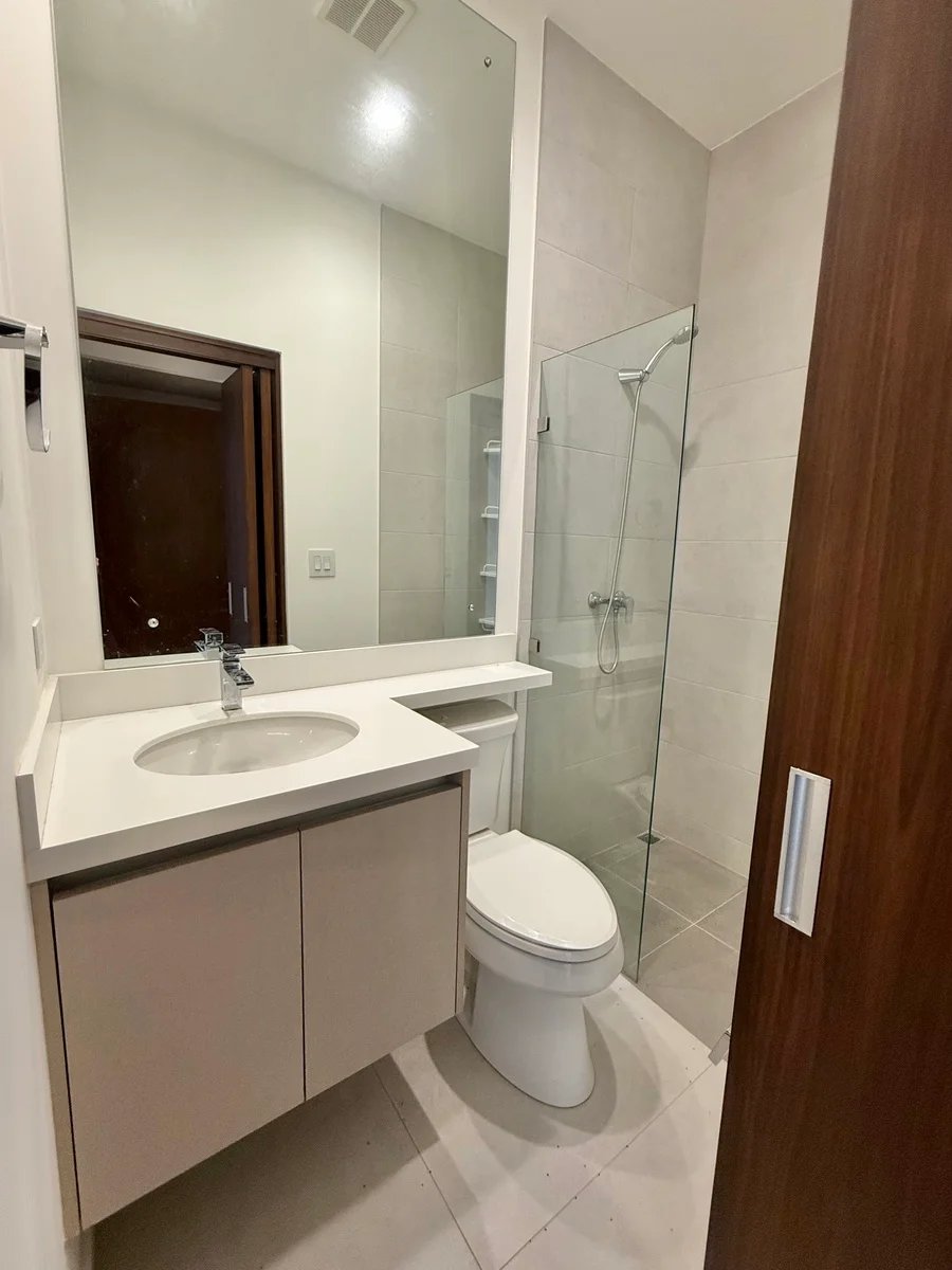 Contemporary Terrace Condo, Santa Ana, San Jose