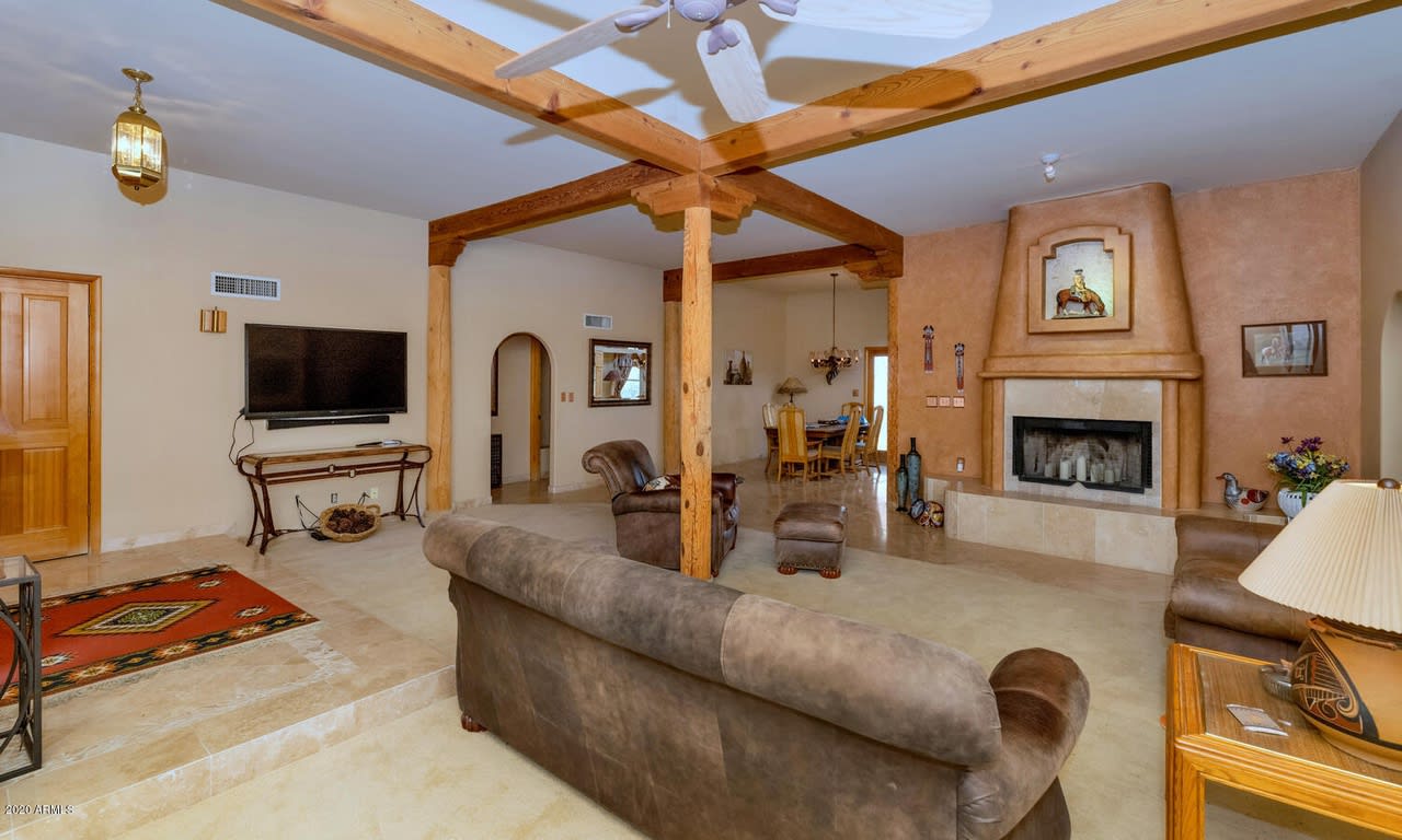 6308 E Rancho Del Oro Dr