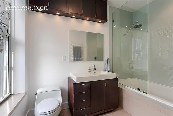 328 Clinton Avenue Unit: 3