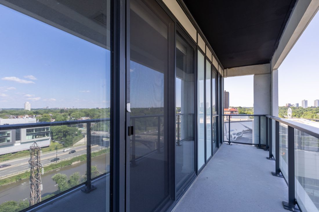 801 – 5 Defries St