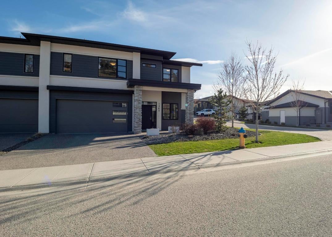 1345 Rocky Point Dr