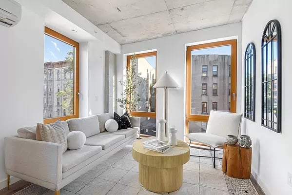 540 Graham Avenue Unit: 402