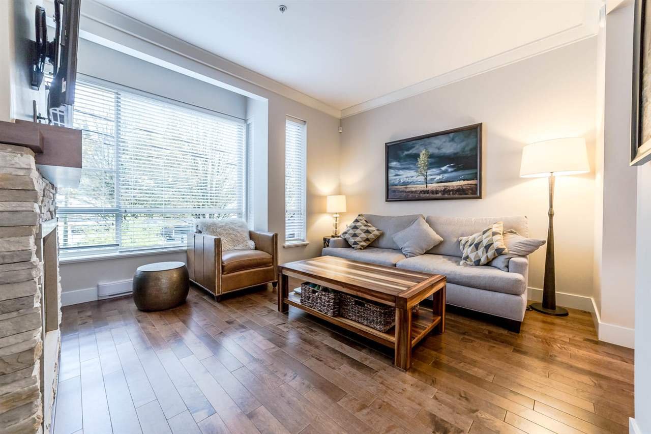 1-897 Premier St