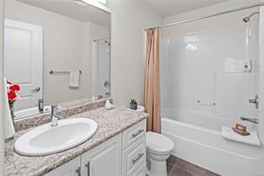 203-938 Dunford Ave