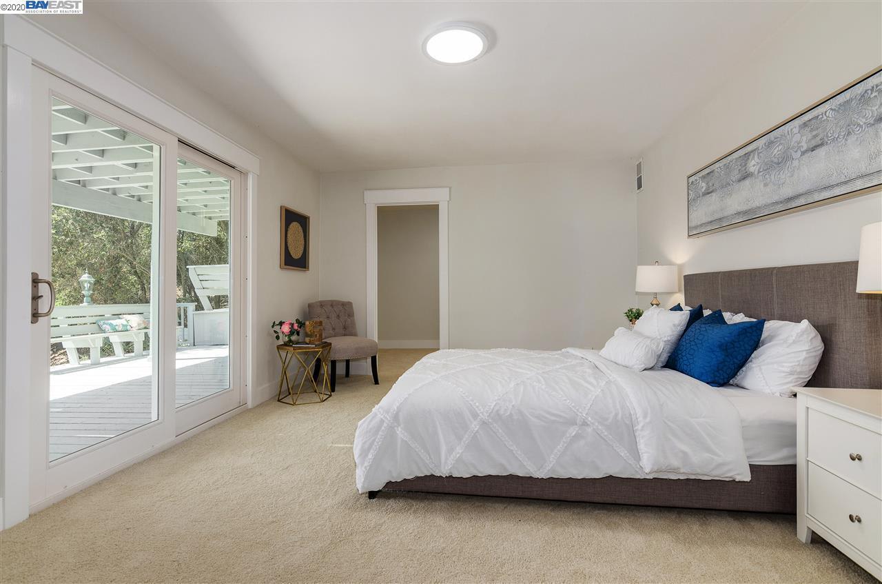 6 Saint James Ct, Orinda 