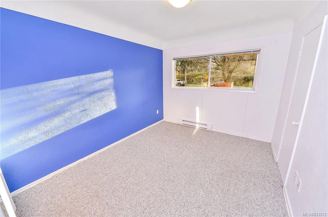 653 / 655 Craigflower Rd