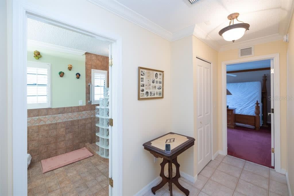 2287 Bayshore Rd