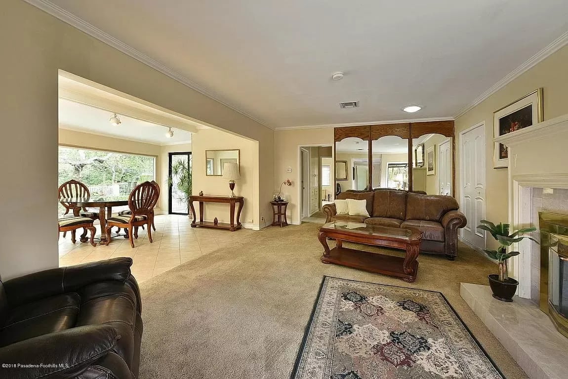 252 Sycamore Gln