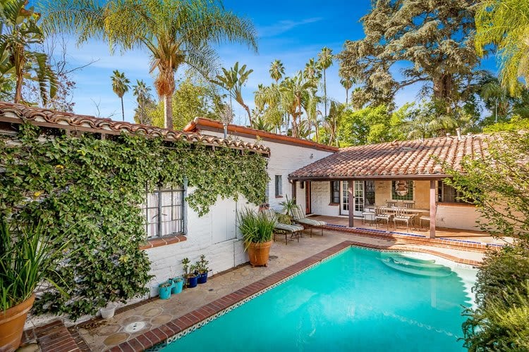 LA Times: Romantic Hacienda Formerly Home to Legendary Actress Mae West