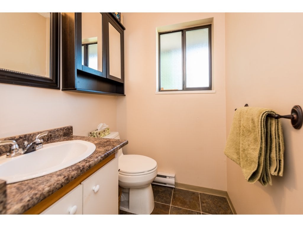 301-11726 225 St