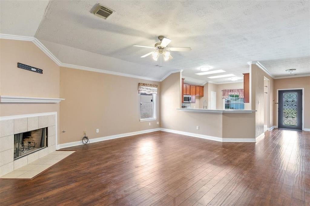 1915 Dakota Run Ln